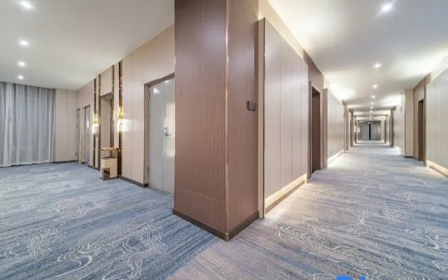 Tekes Jifeng International Hotel