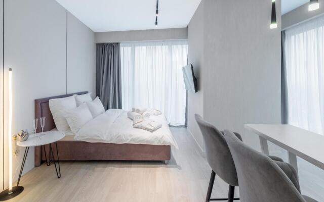 There is an apartment on the 1st Krasnogvardeisky passage