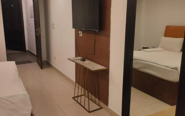 FabHotel Blueberry Hauz Khaz