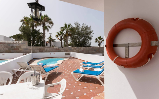Apartamentos y Villas Galera Beach