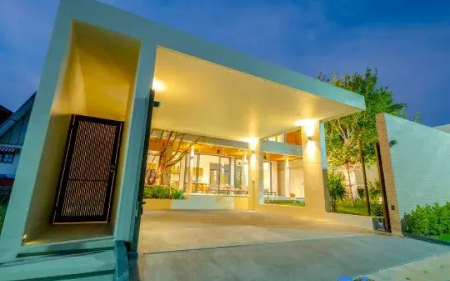 Sava Villa near Rawai Beach by Silqhaus