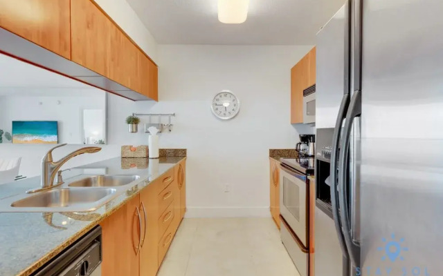 1 BR Apartment - Ocean and City Views
