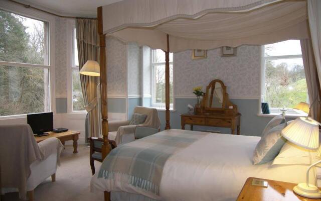 Riverside Bed  Breakfast
