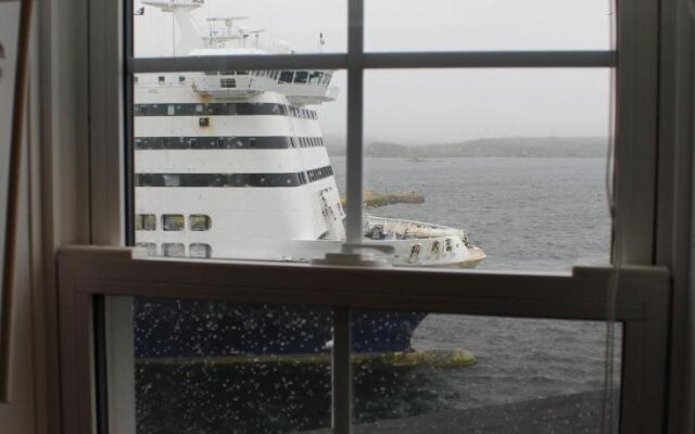 Starboard Side Guest House