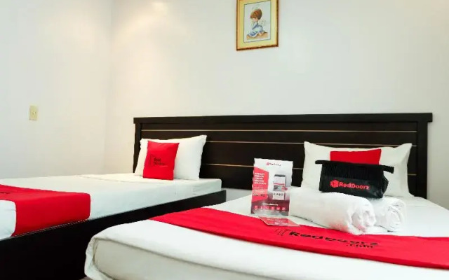 Maribago Seaview Pension & Spa by RedDoorz