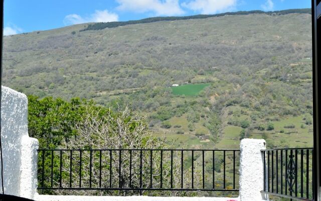 Hostal El Cascapeñas de la Alpujarra