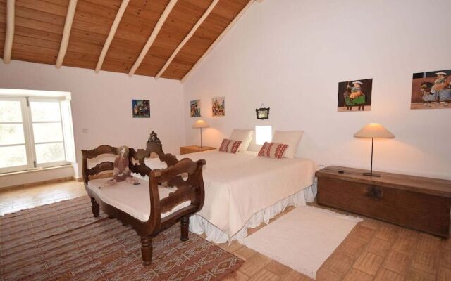 Coastal Retreat With Private Pool