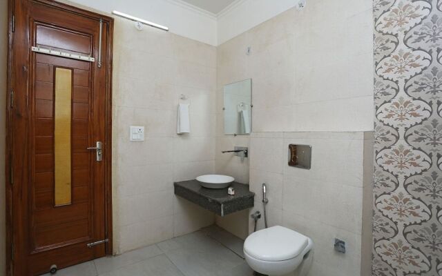 OYO 26921 Smg George 2