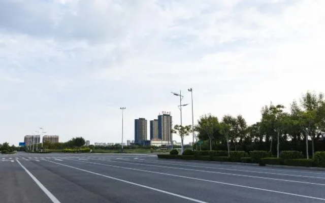 Vienna Hotel (Cangzhou·Huanghua People's Hospital New Campus Branch) – Outside – Cangzhou