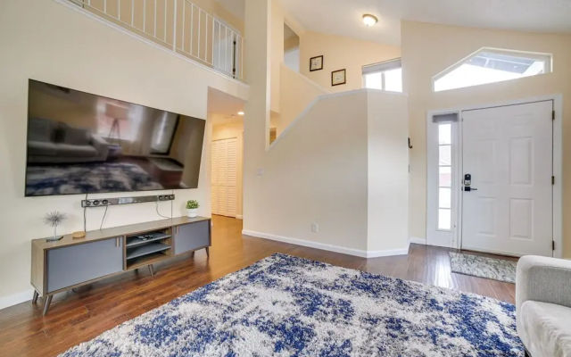 Reno Getaway w/ Spacious Patio & Grill!