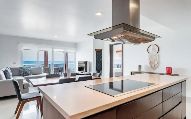 Casa Bali 2 Bedroom Condo by Redawning