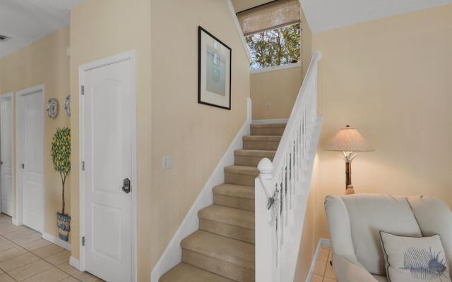 Lemon Drop Inn - 1938195