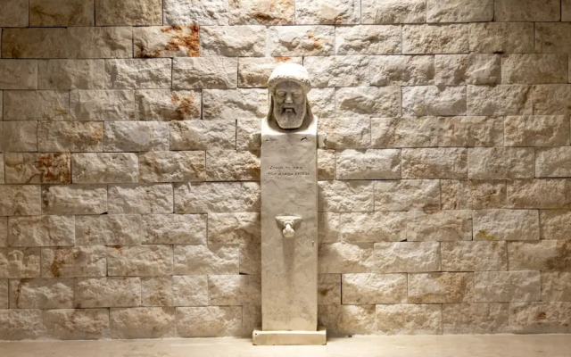 The Owl House Near Chania City Centre