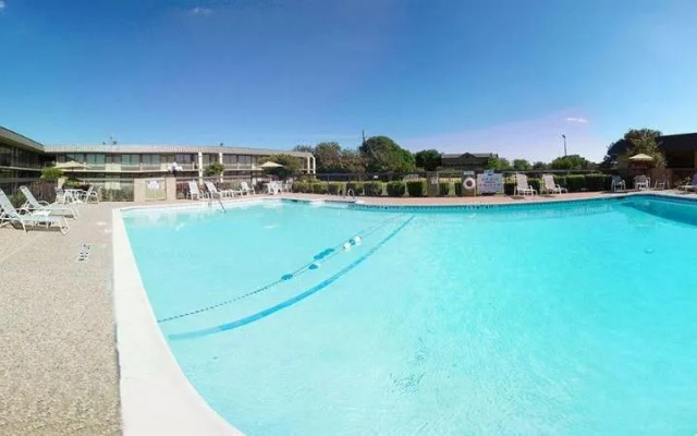 Red Roof Inn & Conference Center McKinney