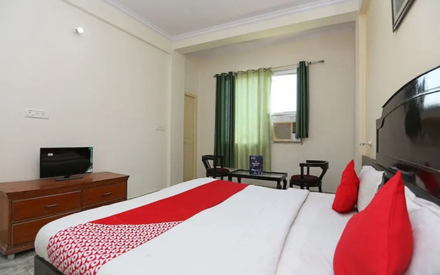 Oyo 19320 Hotel Chanakaya