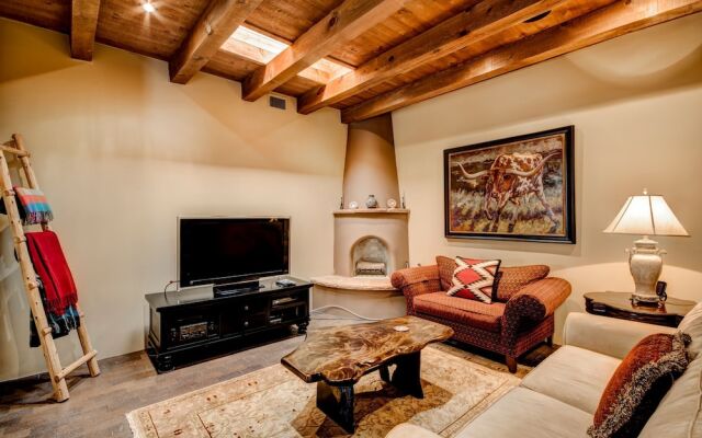 The Sunrise Retreat by Vtrips