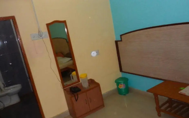 Hotel Classic 7 by OYO Rooms