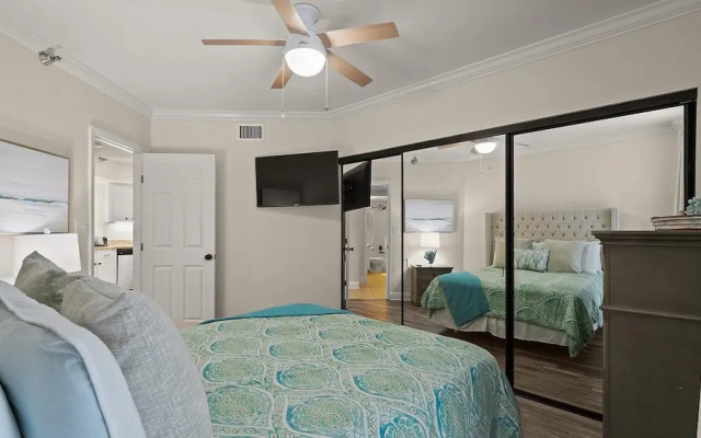 Pelican Pointe #1003