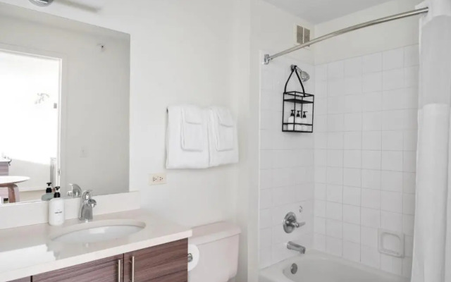 Suite Home Chicago At Coast