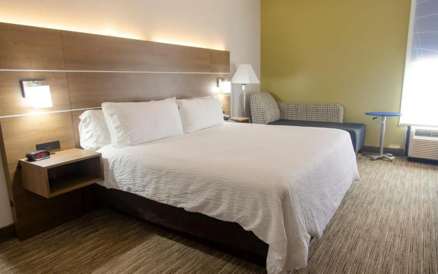 Holiday Inn Express Marshfield by IHG