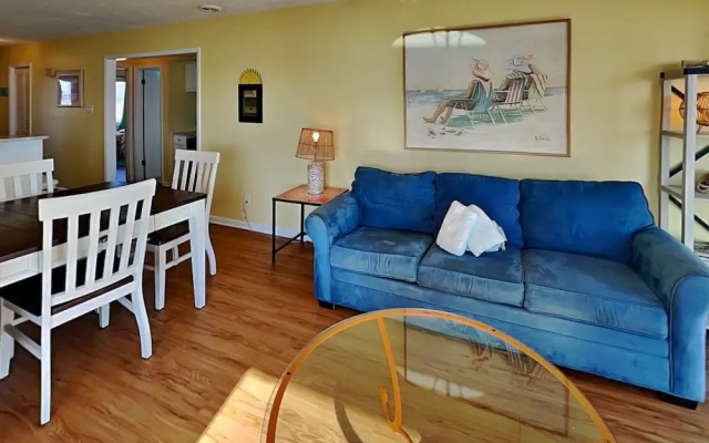 Ocean Dunes 306