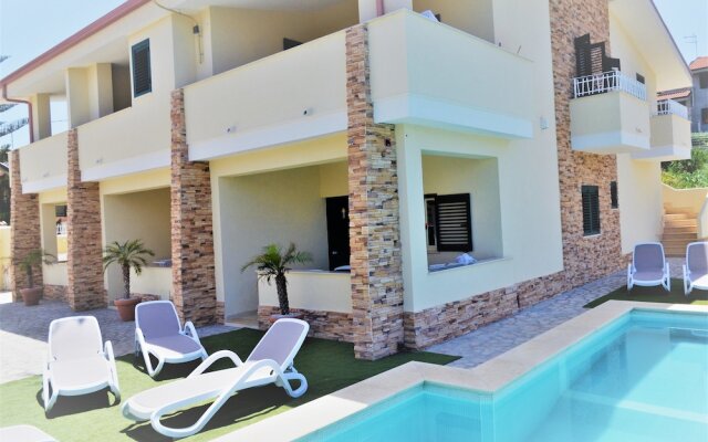 Villa Paglianiti - Your Family Residence