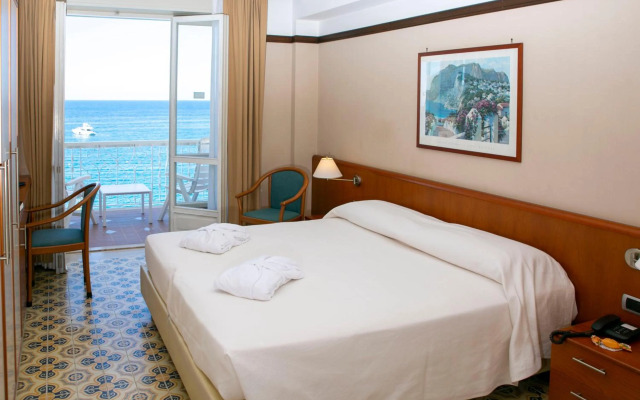 Pietra di Luna Hotel