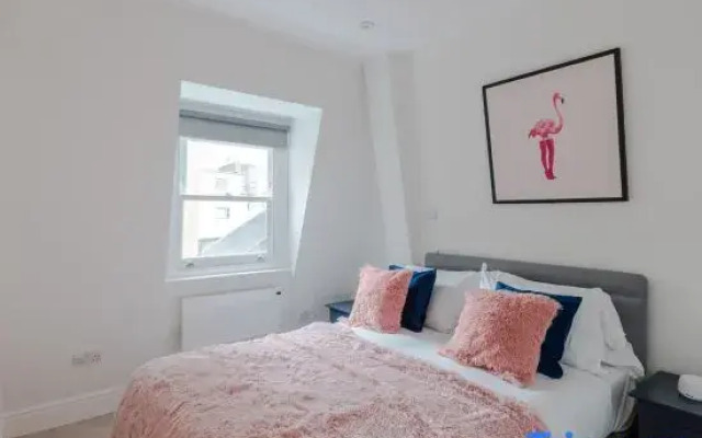 The Foley Residence IV - Fitzrovia - by Frankie