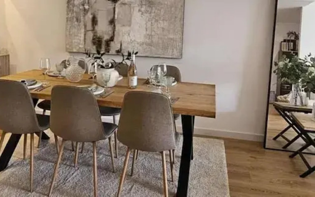 2 Bedrooms - Private Rooftop and Pool - Parking