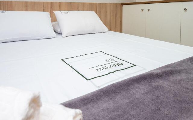 Flat moderno Ed. DNA -1503B