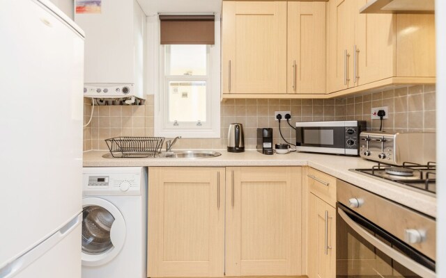 Watford Junction Apartment