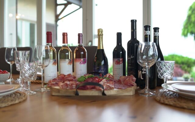 Stunning 6-bed Villa in Etoy