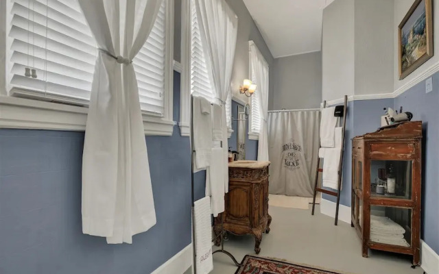 The Holekamp House Bed & Breakfast