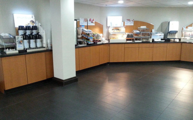 Holiday Inn Express Hotel & Suites Bentonville by IHG