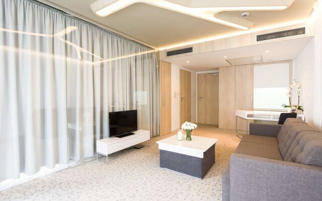 VacationClub - Ultra Marine Apartments