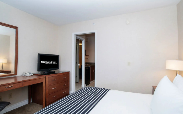 Sandman Hotels & Suites Calgary West