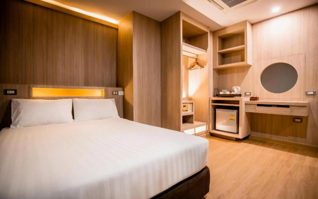 Thanthip Beach Resort