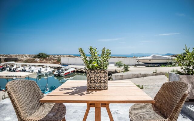 Avra Apartments Kolymbari Harbour