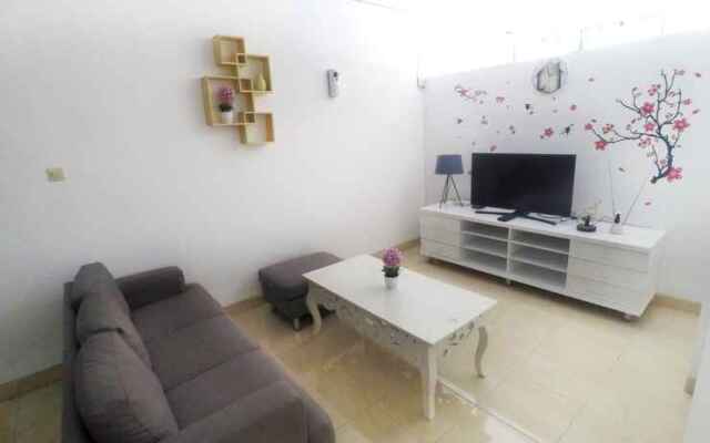 Simply Homy Guest House Gembiraloka