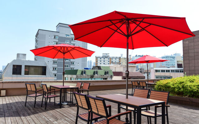 Utopia Tourist Hotel