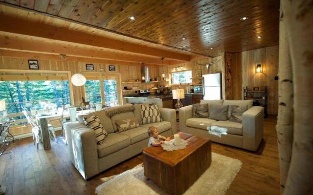 Les Bouleaux - Les Chalets Spa Canada