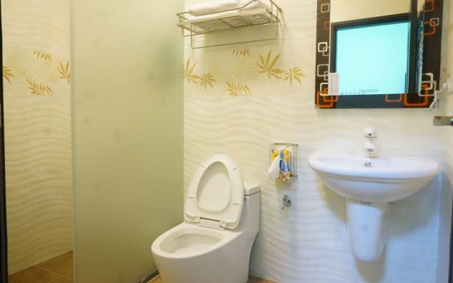 Holby No.8 Elevator Homestay