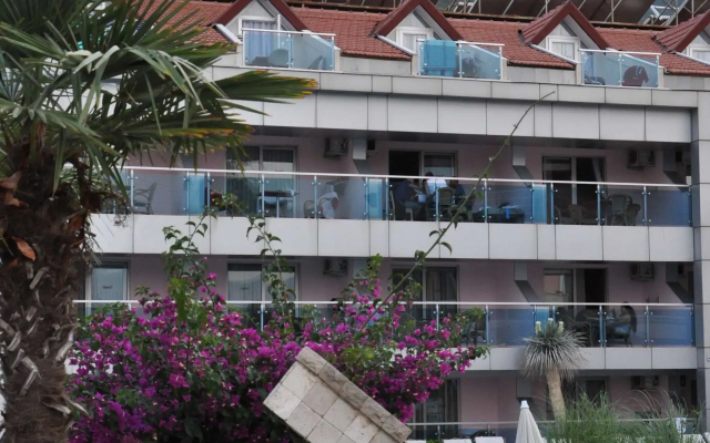 Faber Apartments