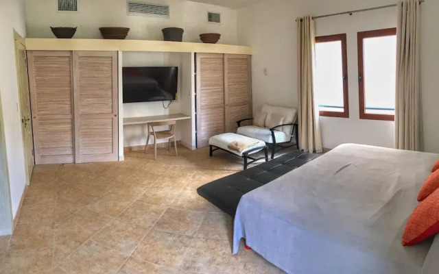 Superb 2-bedroom Designer Apartment