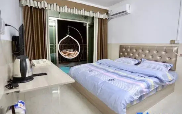 Jujiaodian Apartment