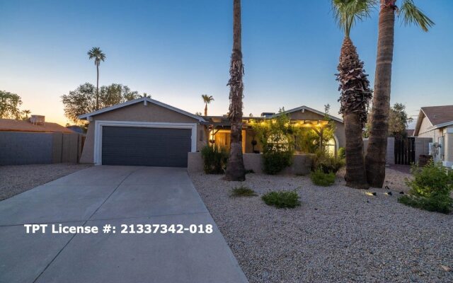 Scottsdale Sahuaro 4 Bedroom Home by RedAwning