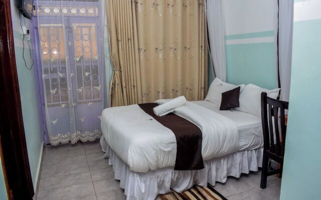 Glamour Apollo Hotel Webuye