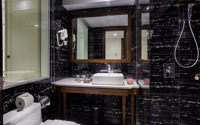 Adaline Hotel & Suite