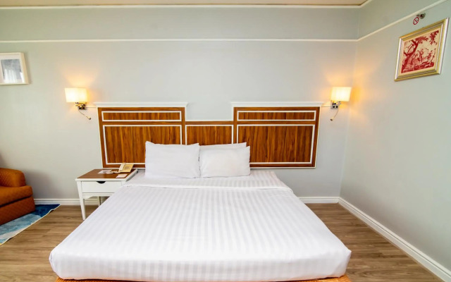 Town In Town Hotel Bangkok