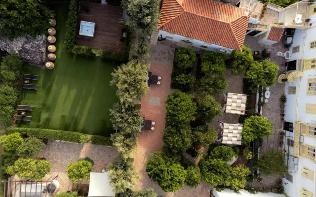 Rafalias Mansion